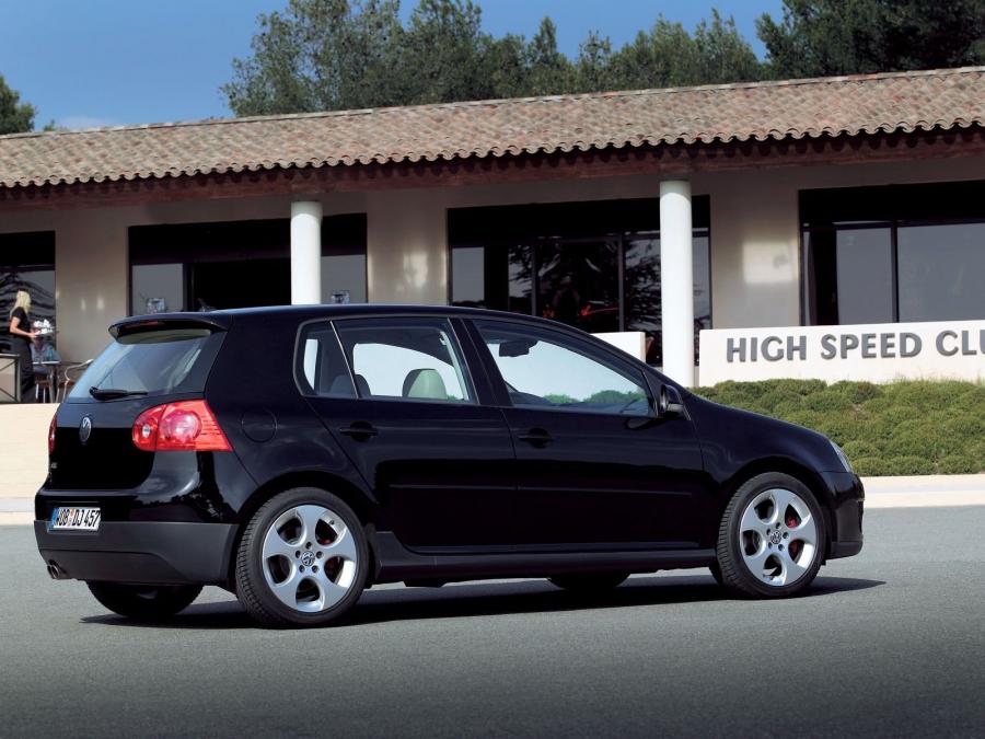  Volkswagen Golf GTi 2005 года  (фото 99 из 135)